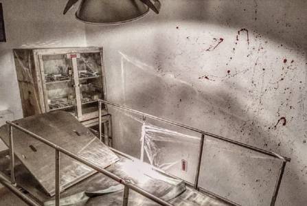 Abandoned Zombie Lab