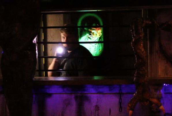 Embalming Room Zombie Escape