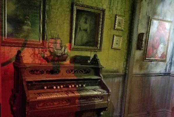 Escape the Haunted House