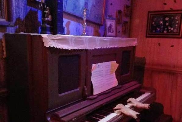 Escape the Haunted House