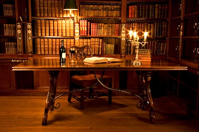 The (Un)Common room